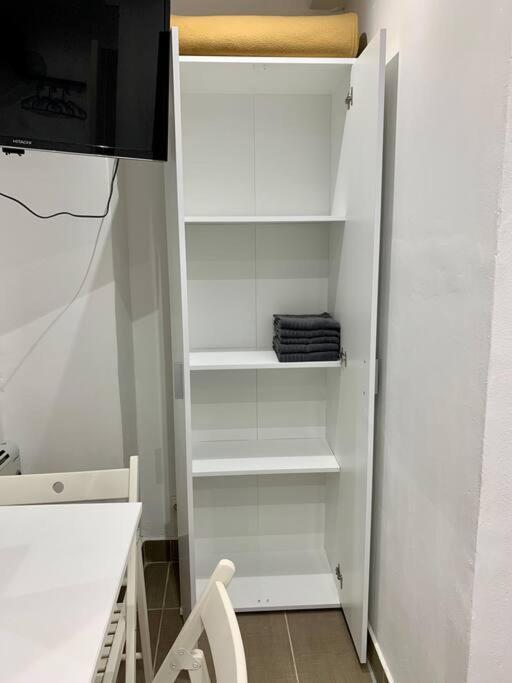 Nice Apartment In Barcelona By Perita Next Metro St T1 Exterior foto