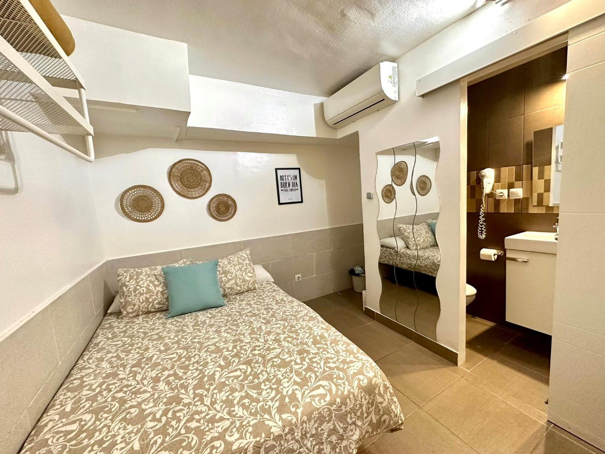 Nice Apartment In Barcelona By Perita Next Metro St T1 Exterior foto