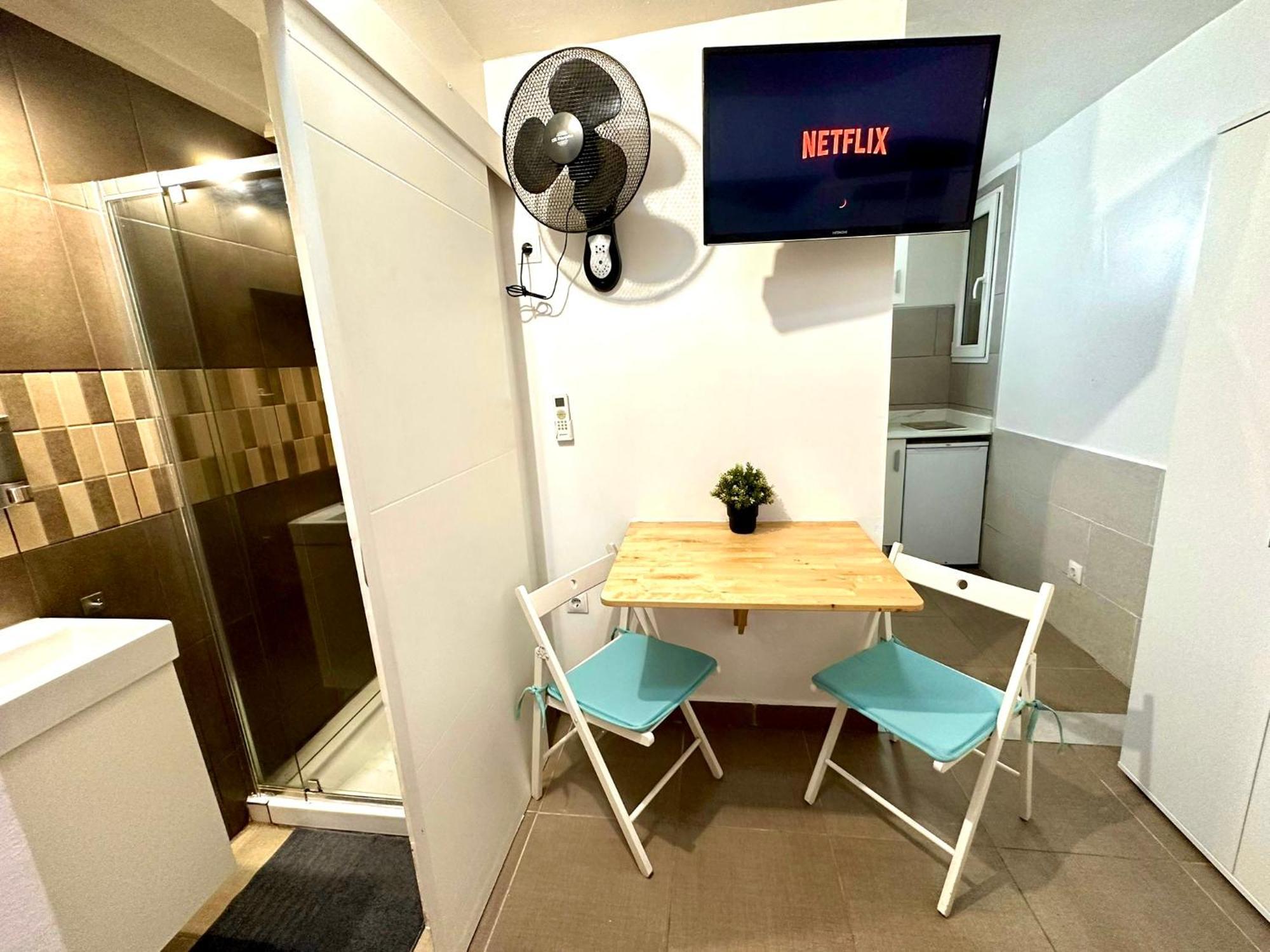 Nice Apartment In Barcelona By Perita Next Metro St T1 Exterior foto